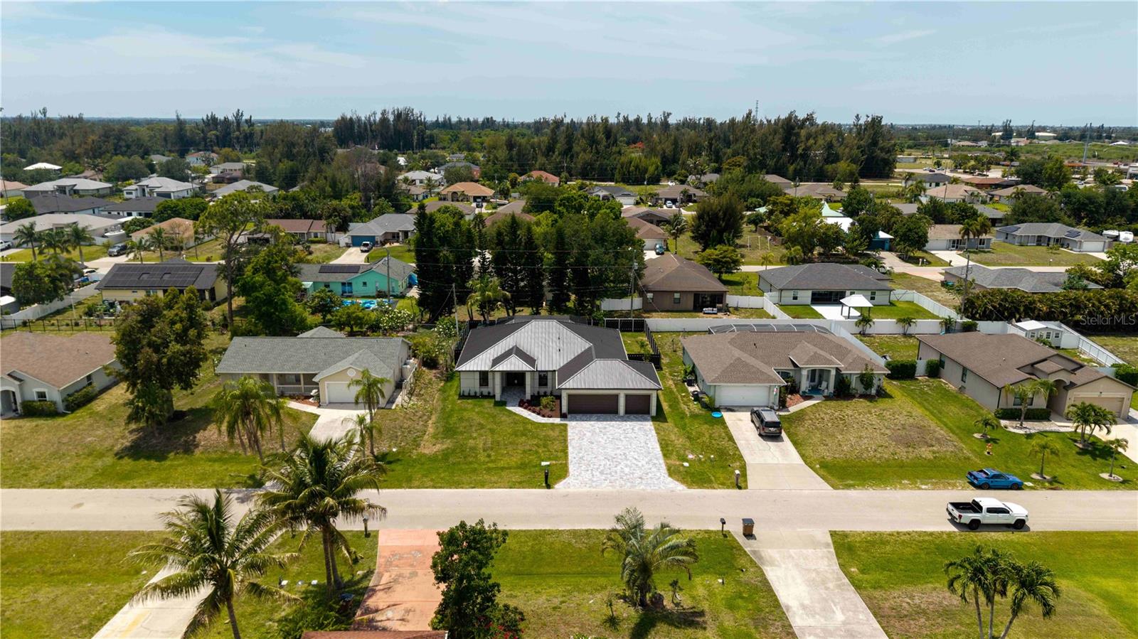 812 SW 14TH AVE, CAPE CORAL, FL, 33991