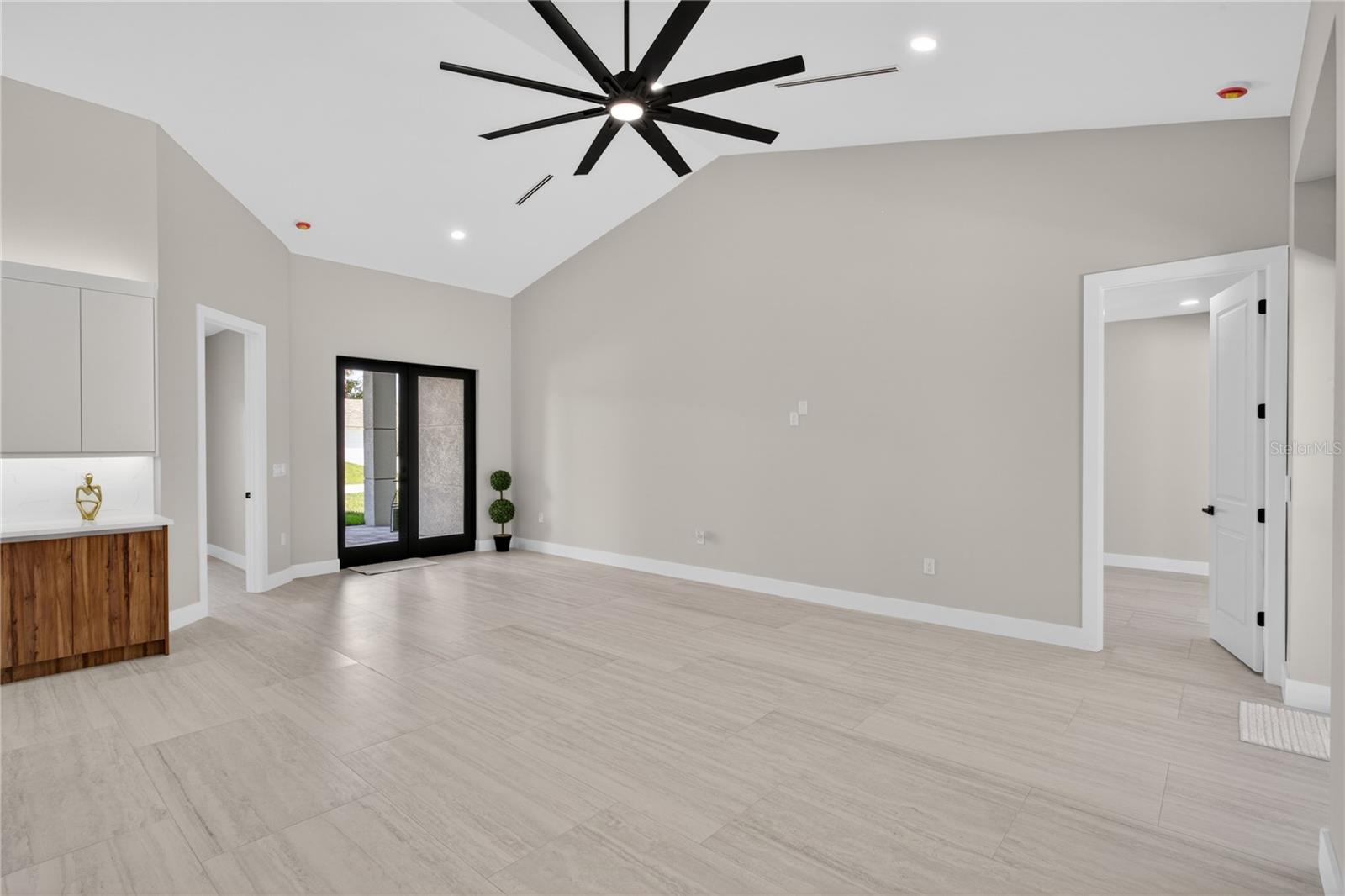 812 SW 14TH AVE, CAPE CORAL, FL, 33991