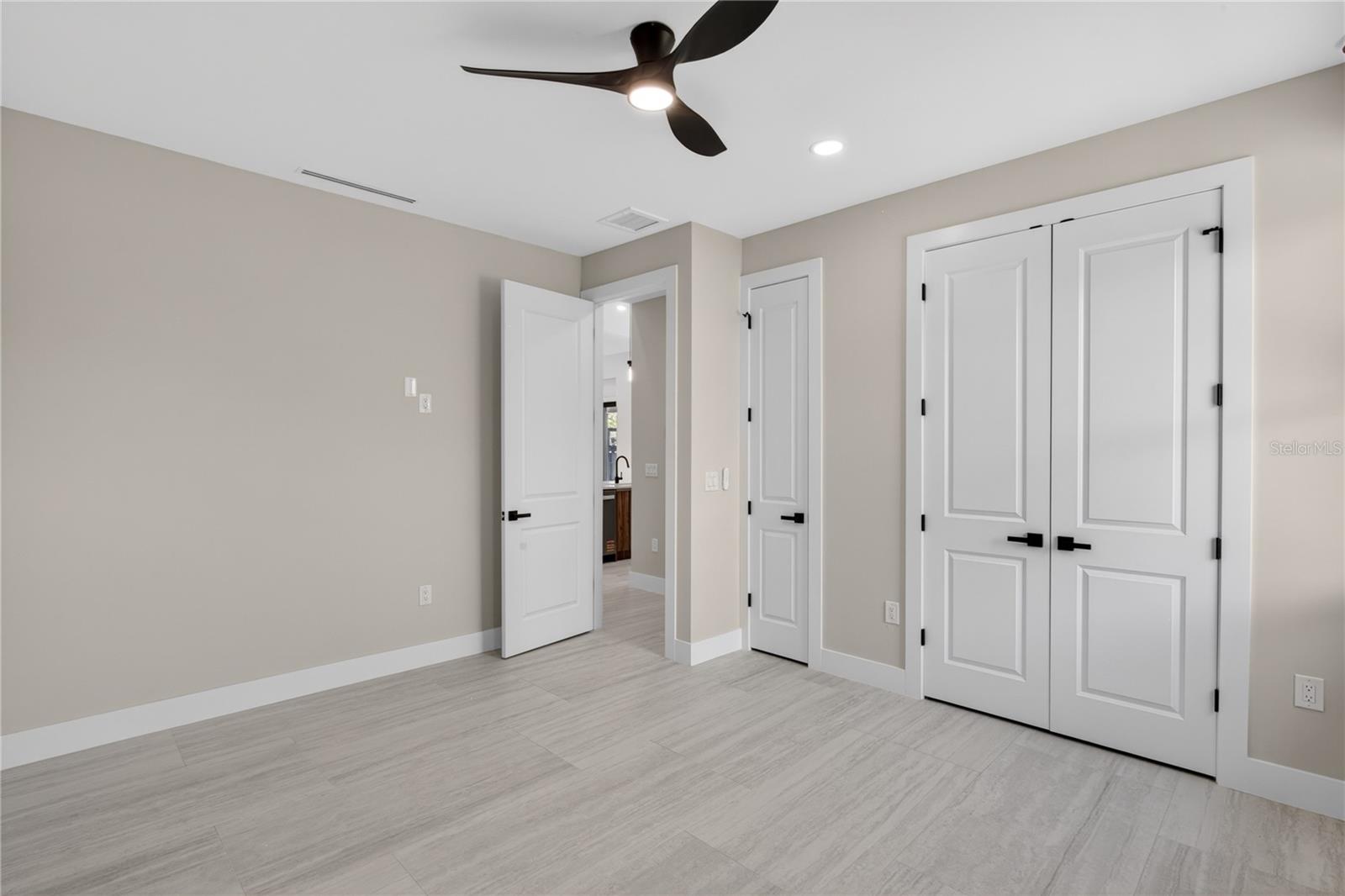 812 SW 14TH AVE, CAPE CORAL, FL, 33991