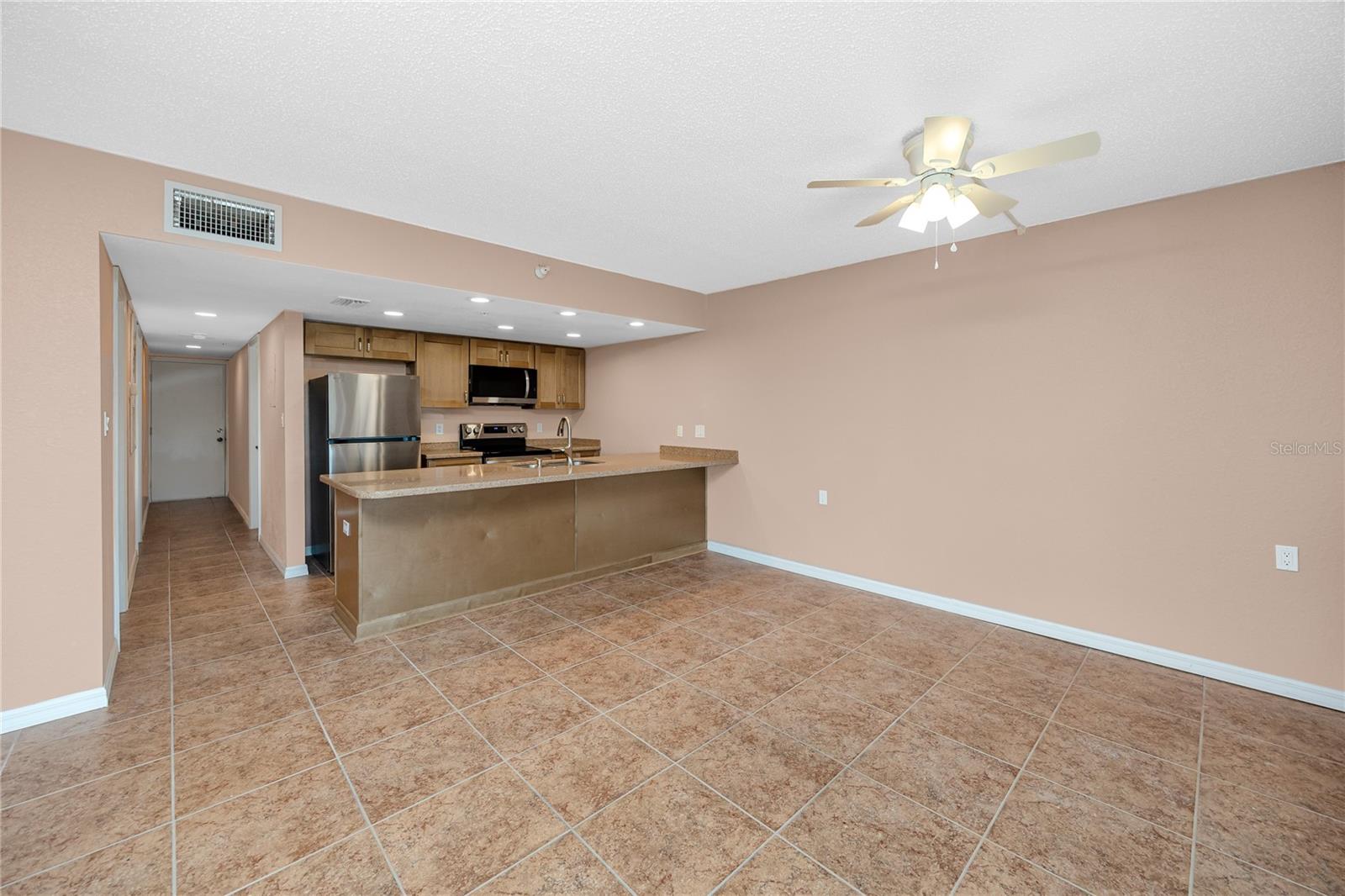 50 GULF BLVD #108, INDIAN ROCKS BEACH, FL, 33785