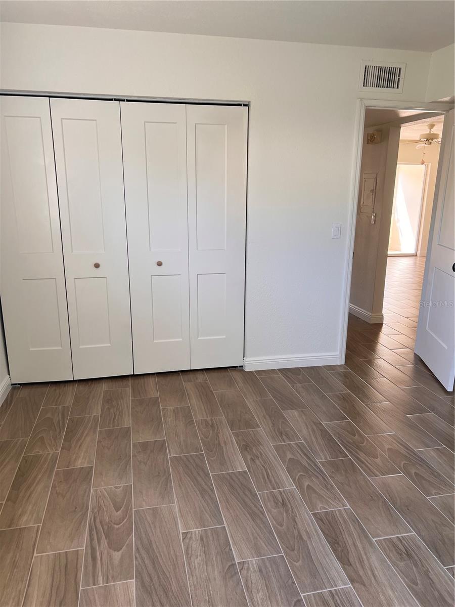 4500 OVERLOOK DR NE #107, ST PETERSBURG, FL, 33703