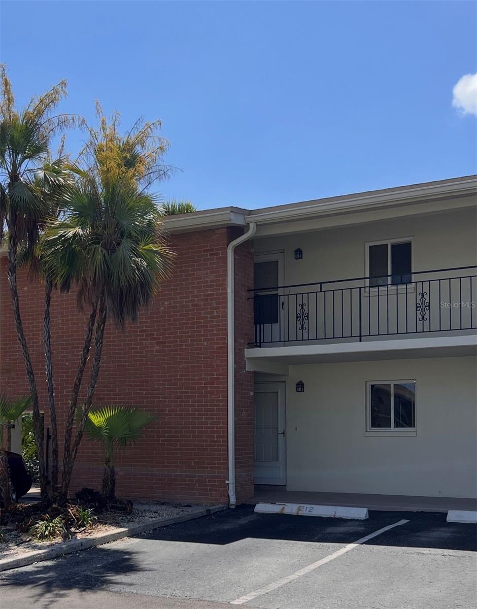 4500 OVERLOOK DR NE #107, ST PETERSBURG, FL, 33703