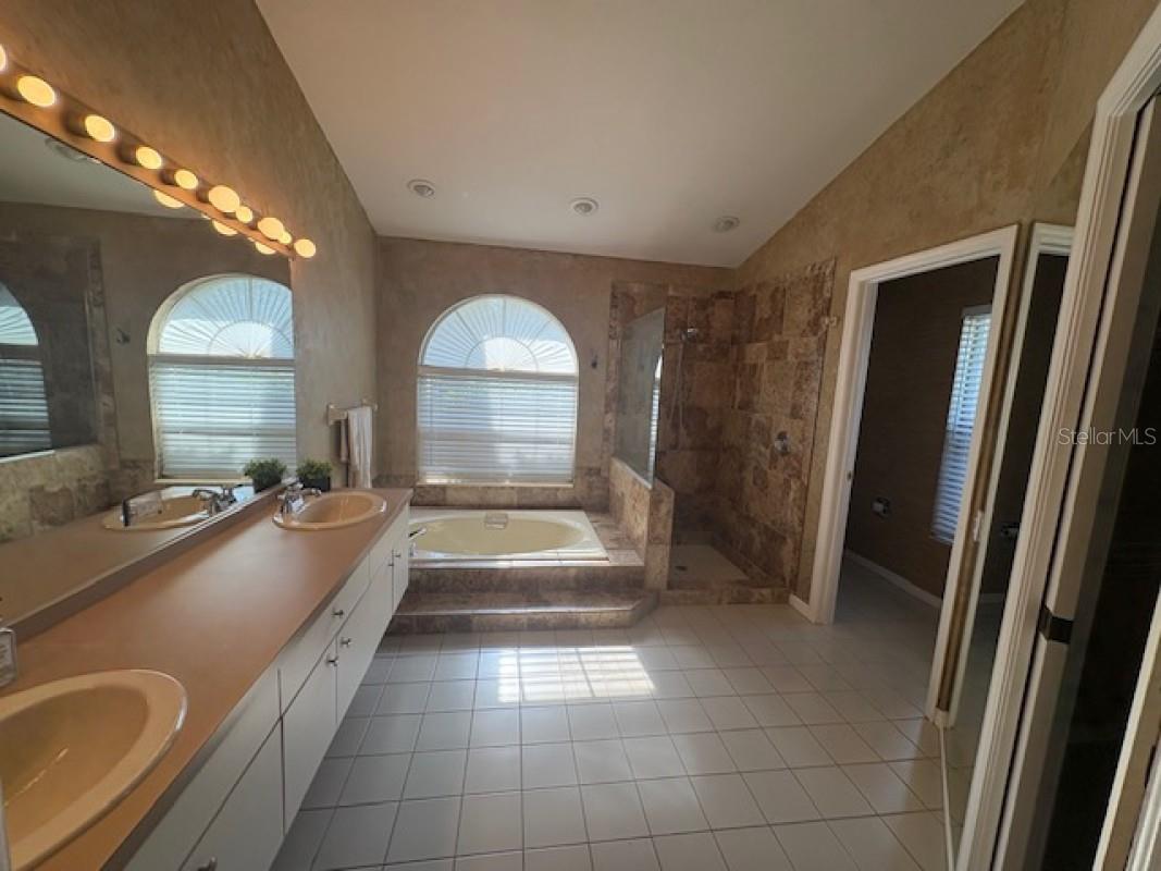 4622 MEADOWVIEW CIR, SARASOTA, FL, 34233