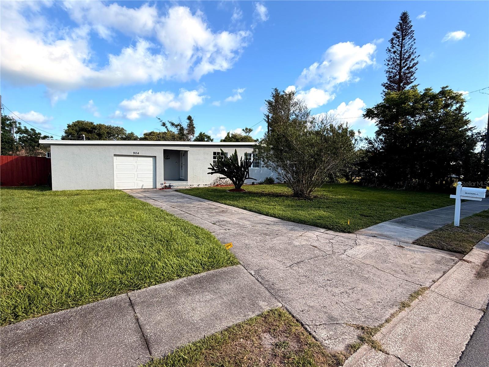 904 KENSINGTON DR, COCOA, FL, 32922