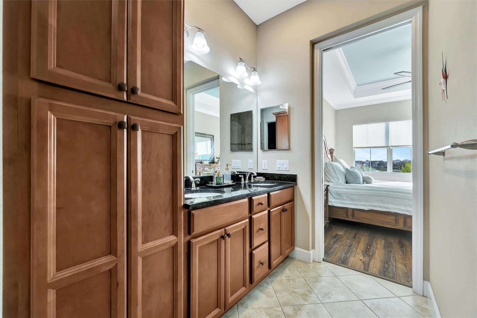 246 SAPPHIRE LAKE DR #201, BRADENTON, FL, 34209