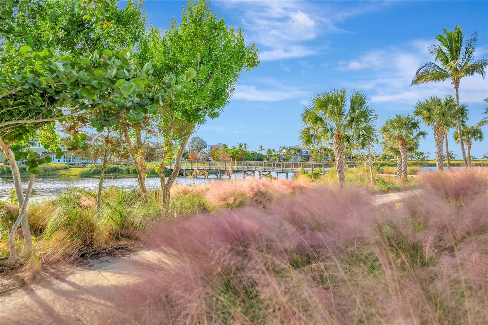 246 SAPPHIRE LAKE DR #201, BRADENTON, FL, 34209