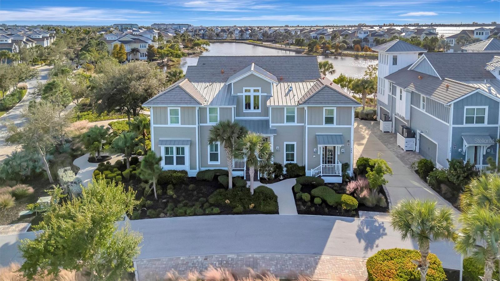 246 SAPPHIRE LAKE DR #201, BRADENTON, FL, 34209