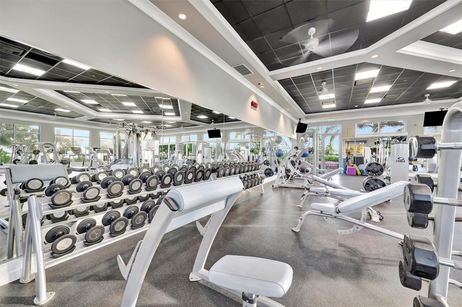 246 SAPPHIRE LAKE DR #201, BRADENTON, FL, 34209