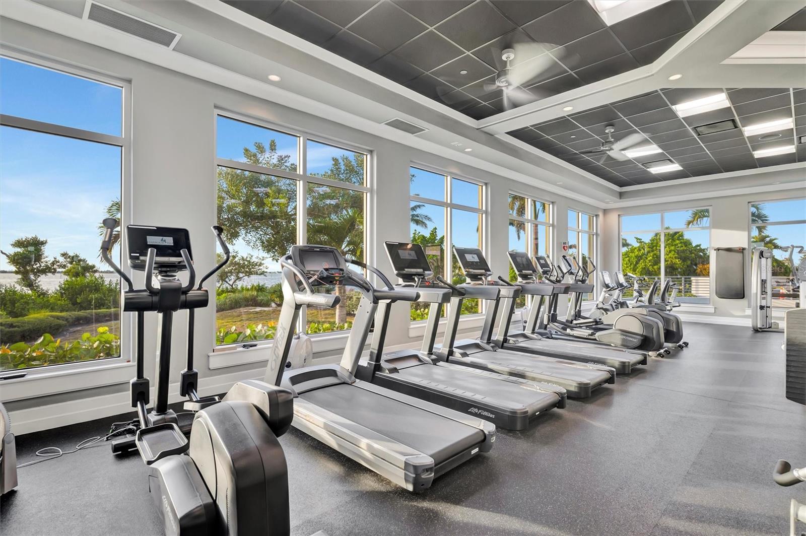 246 SAPPHIRE LAKE DR #201, BRADENTON, FL, 34209