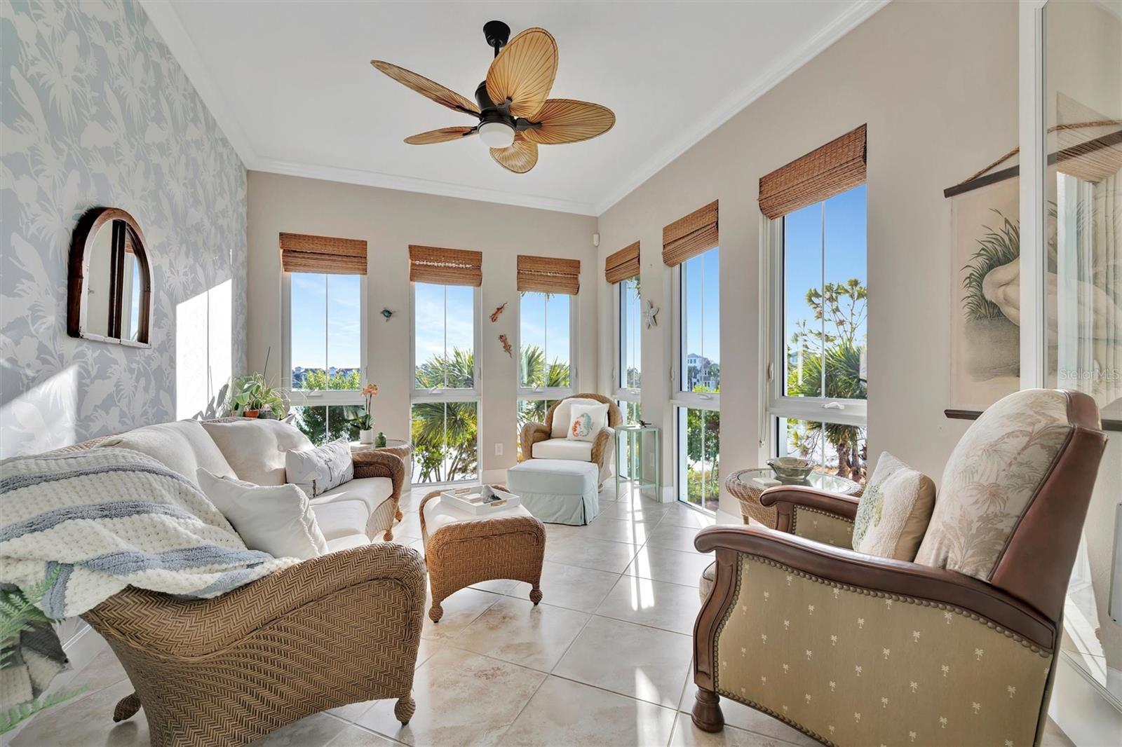 246 SAPPHIRE LAKE DR #201, BRADENTON, FL, 34209