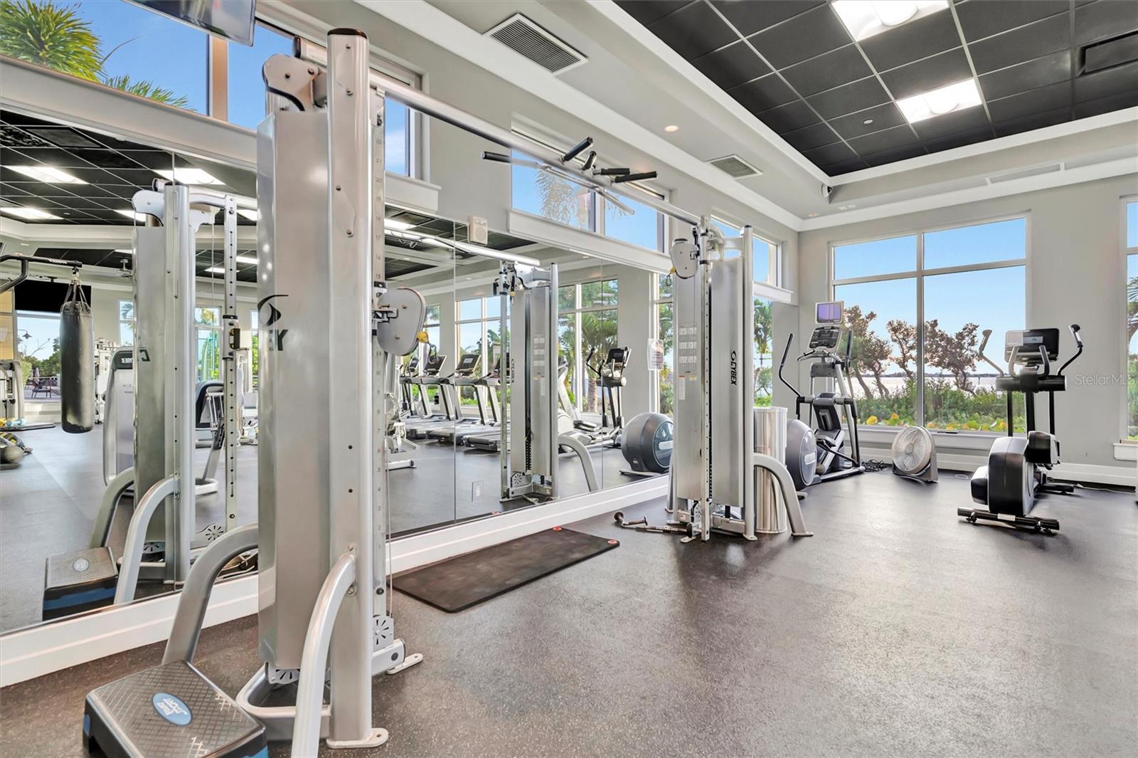 246 SAPPHIRE LAKE DR #201, BRADENTON, FL, 34209