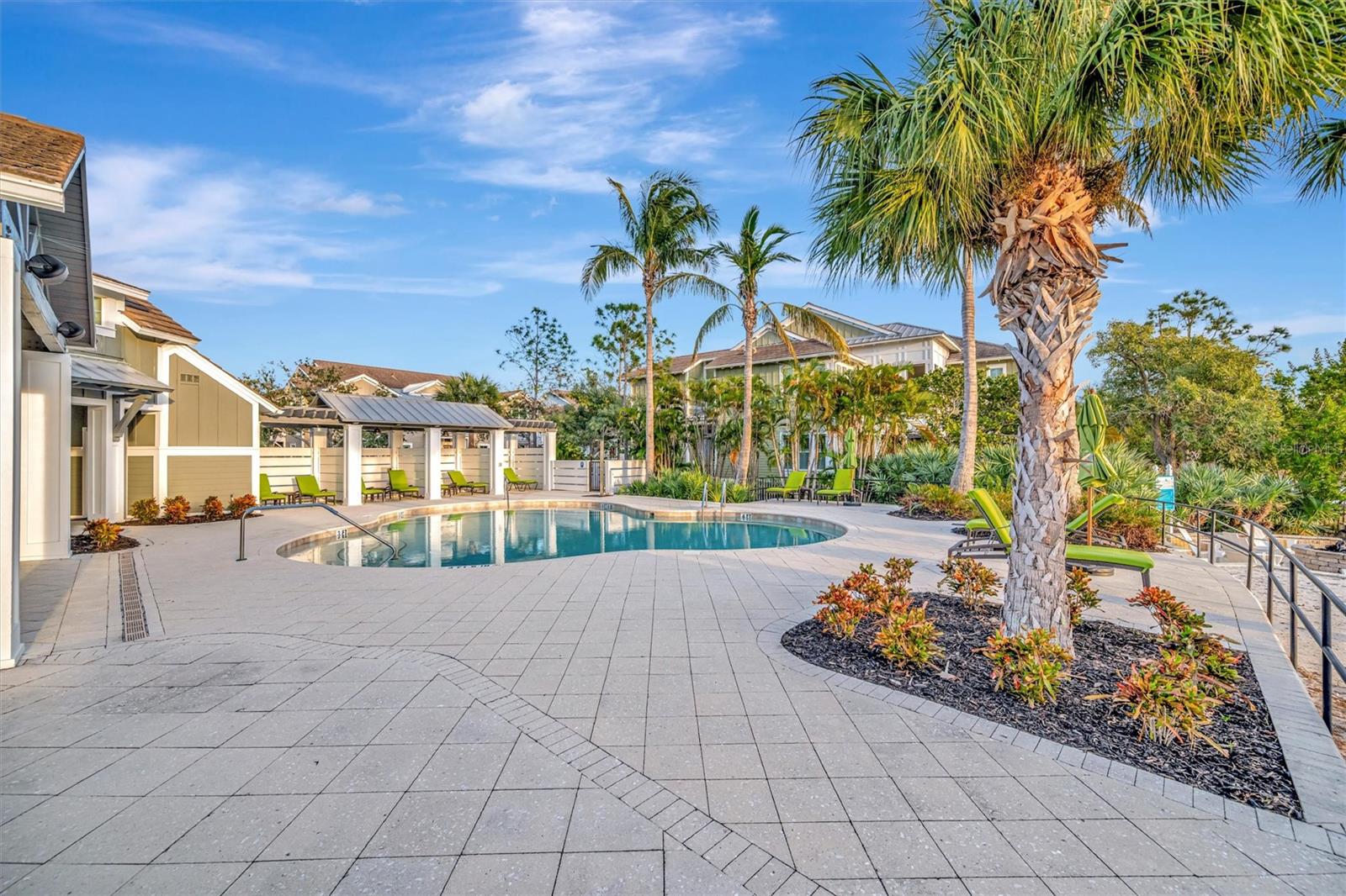 246 SAPPHIRE LAKE DR #201, BRADENTON, FL, 34209