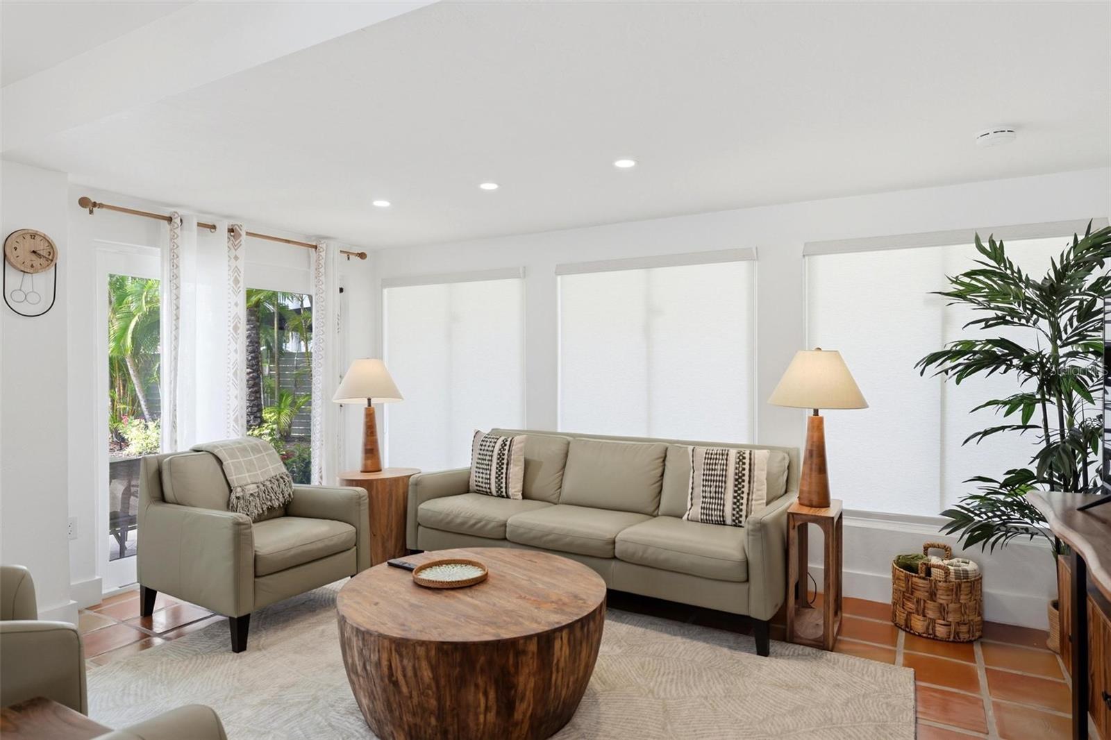 409 N WASHINGTON DR, SARASOTA, FL, 34236