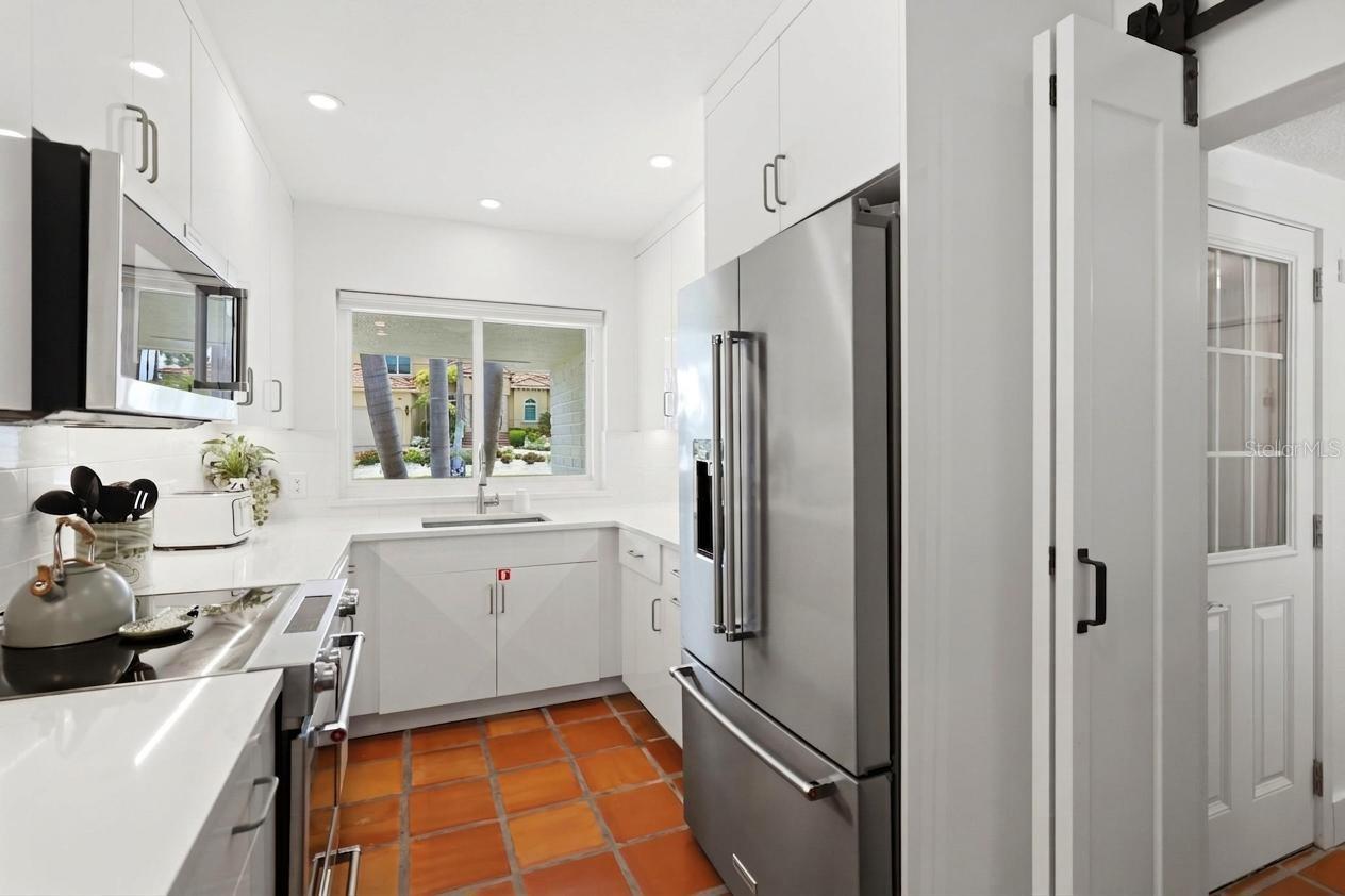409 N WASHINGTON DR, SARASOTA, FL, 34236