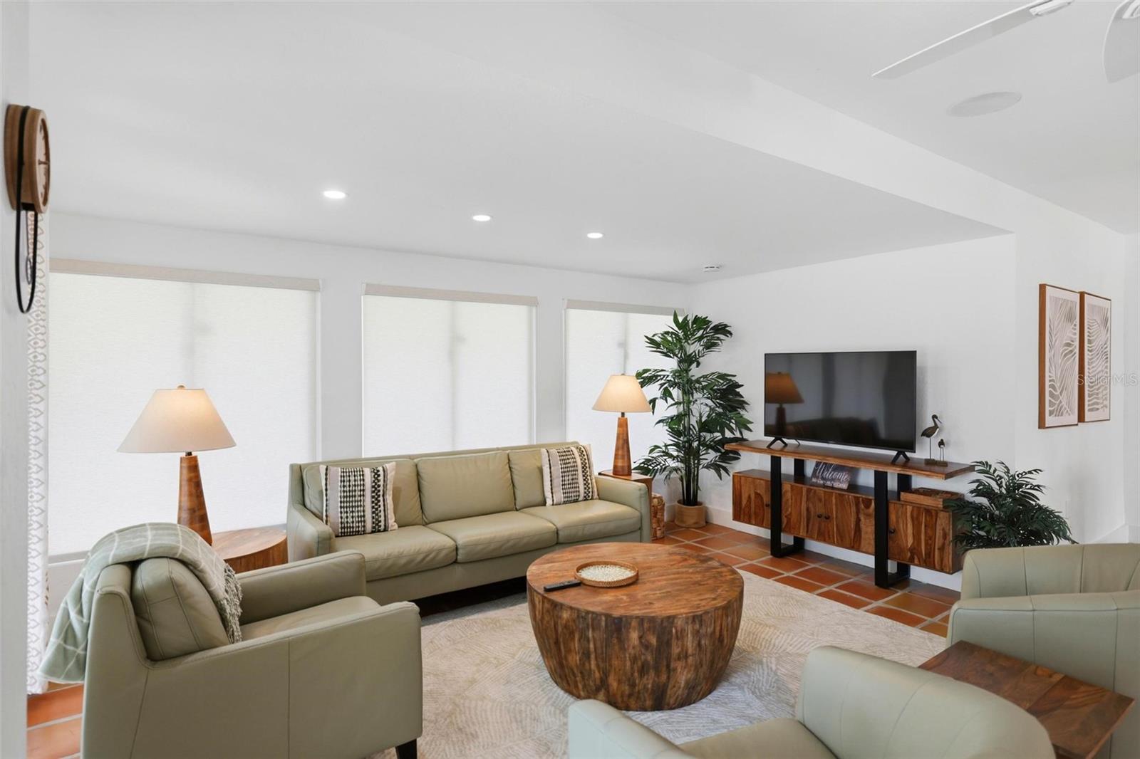 409 N WASHINGTON DR, SARASOTA, FL, 34236