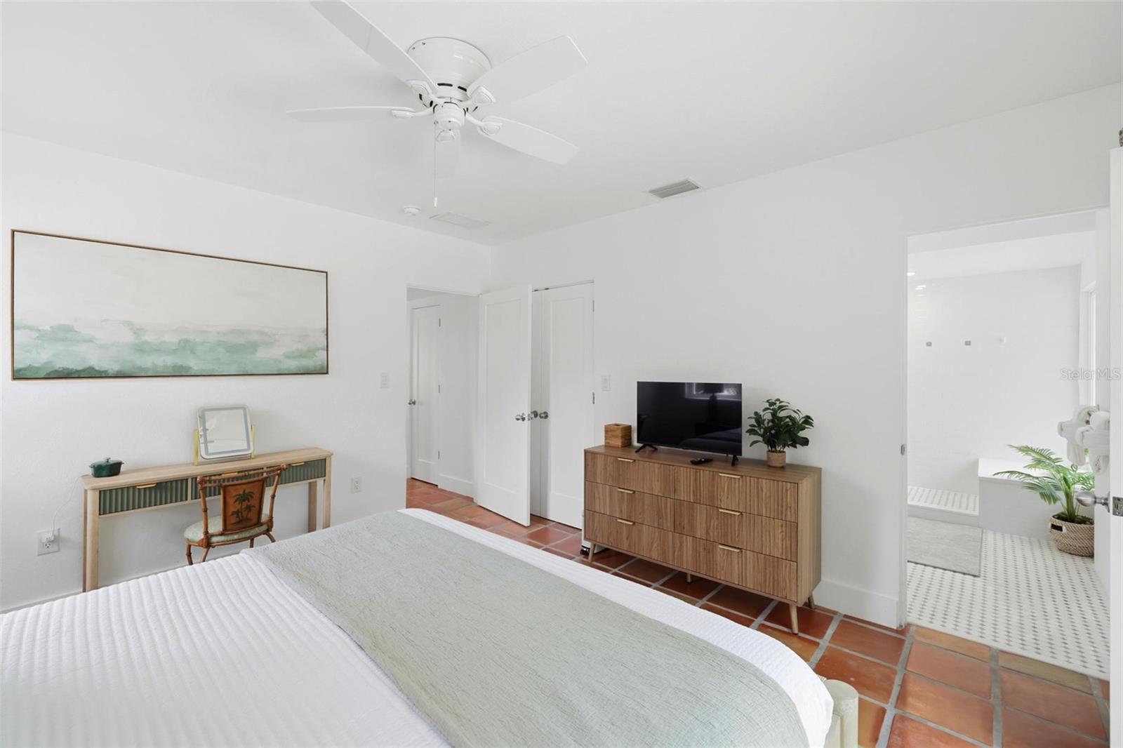 409 N WASHINGTON DR, SARASOTA, FL, 34236