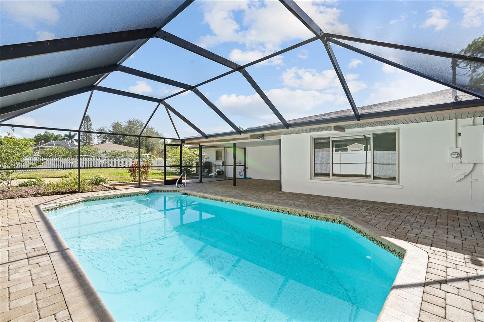 1100 CANTERBURY RD, CLEARWATER, FL, 33764