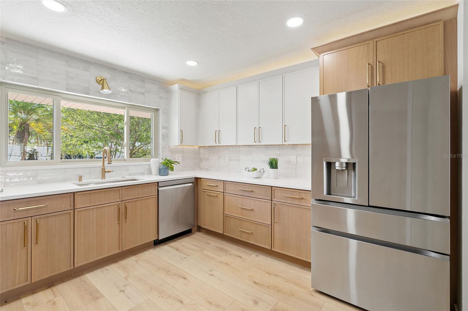 1100 CANTERBURY RD, CLEARWATER, FL, 33764