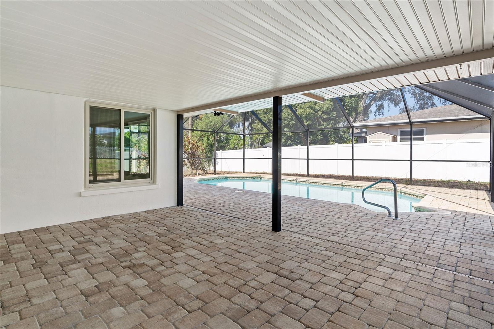 1100 CANTERBURY RD, CLEARWATER, FL, 33764