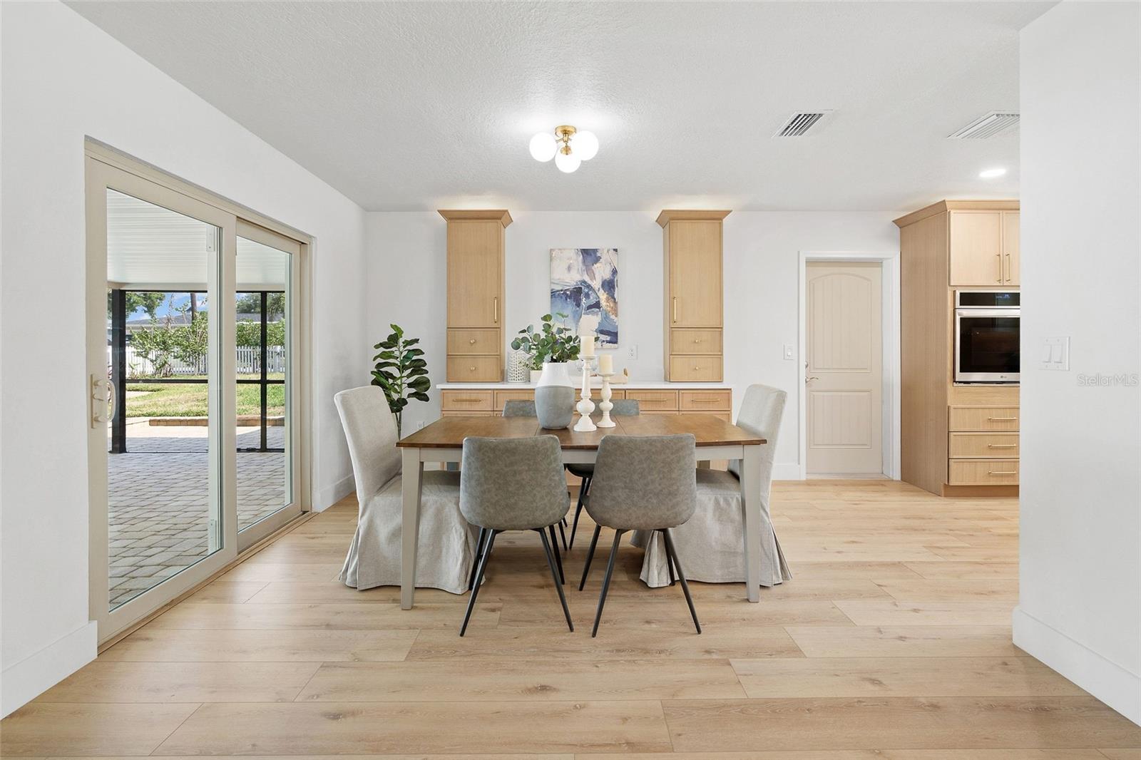 1100 CANTERBURY RD, CLEARWATER, FL, 33764