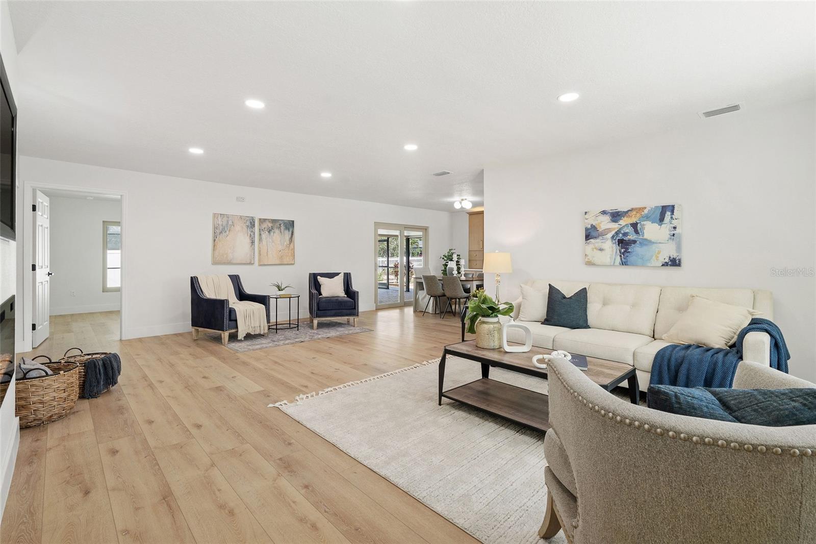 1100 CANTERBURY RD, CLEARWATER, FL, 33764