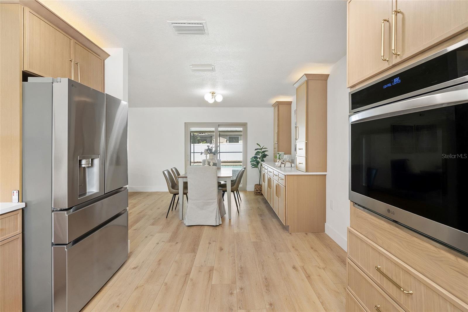 1100 CANTERBURY RD, CLEARWATER, FL, 33764