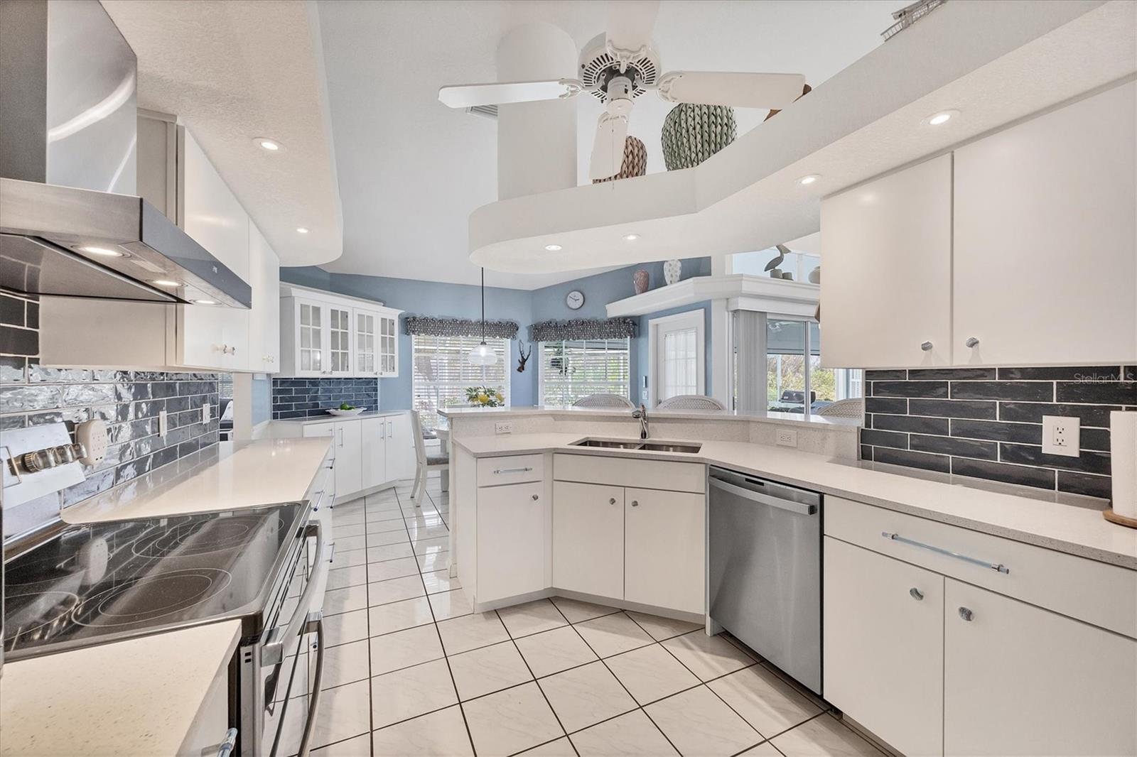 11 AMBERJACK LN, PLACIDA, FL, 33946