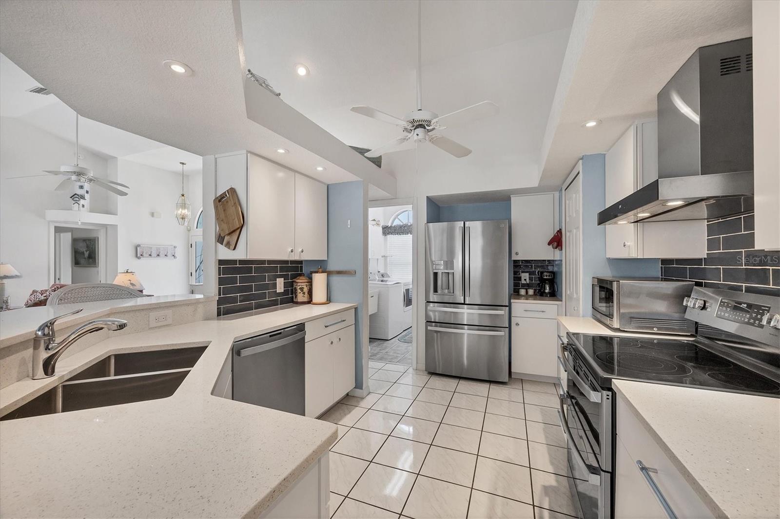 11 AMBERJACK LN, PLACIDA, FL, 33946
