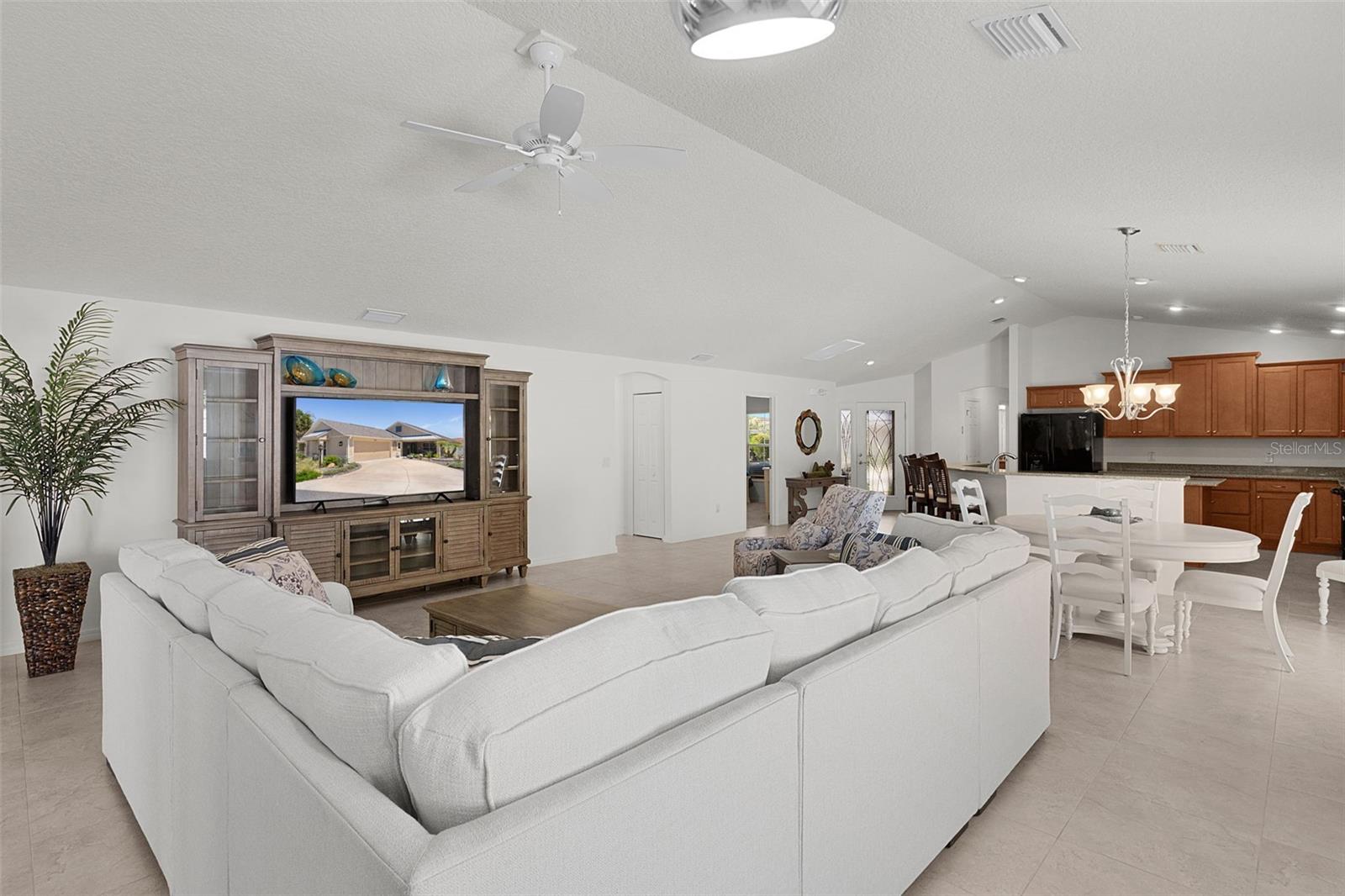 2885 INTERLOCHEN RD, THE VILLAGES, FL, 32163