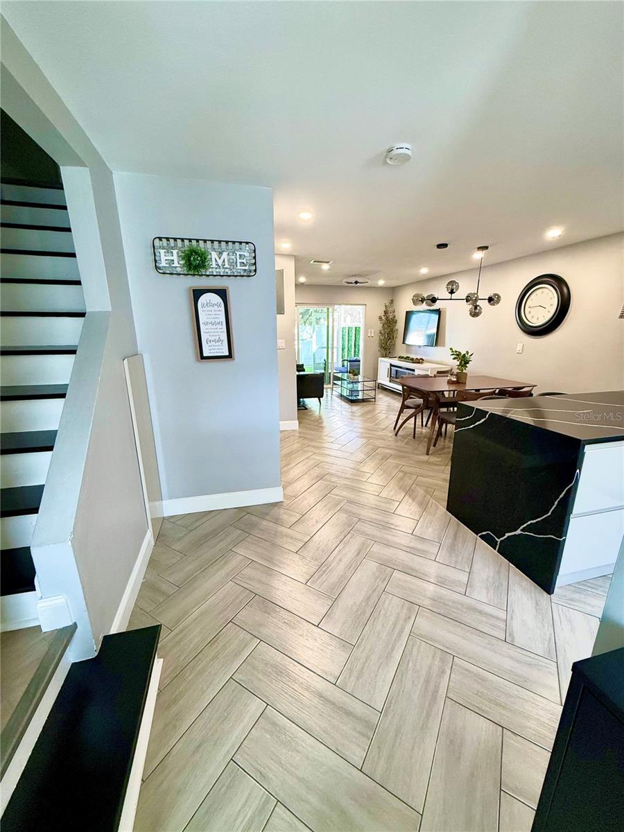 10021 N 53RD ST, TAMPA, FL, 33617