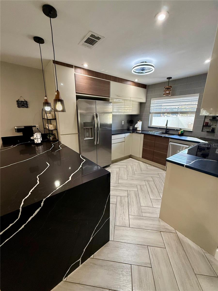 10021 N 53RD ST, TAMPA, FL, 33617