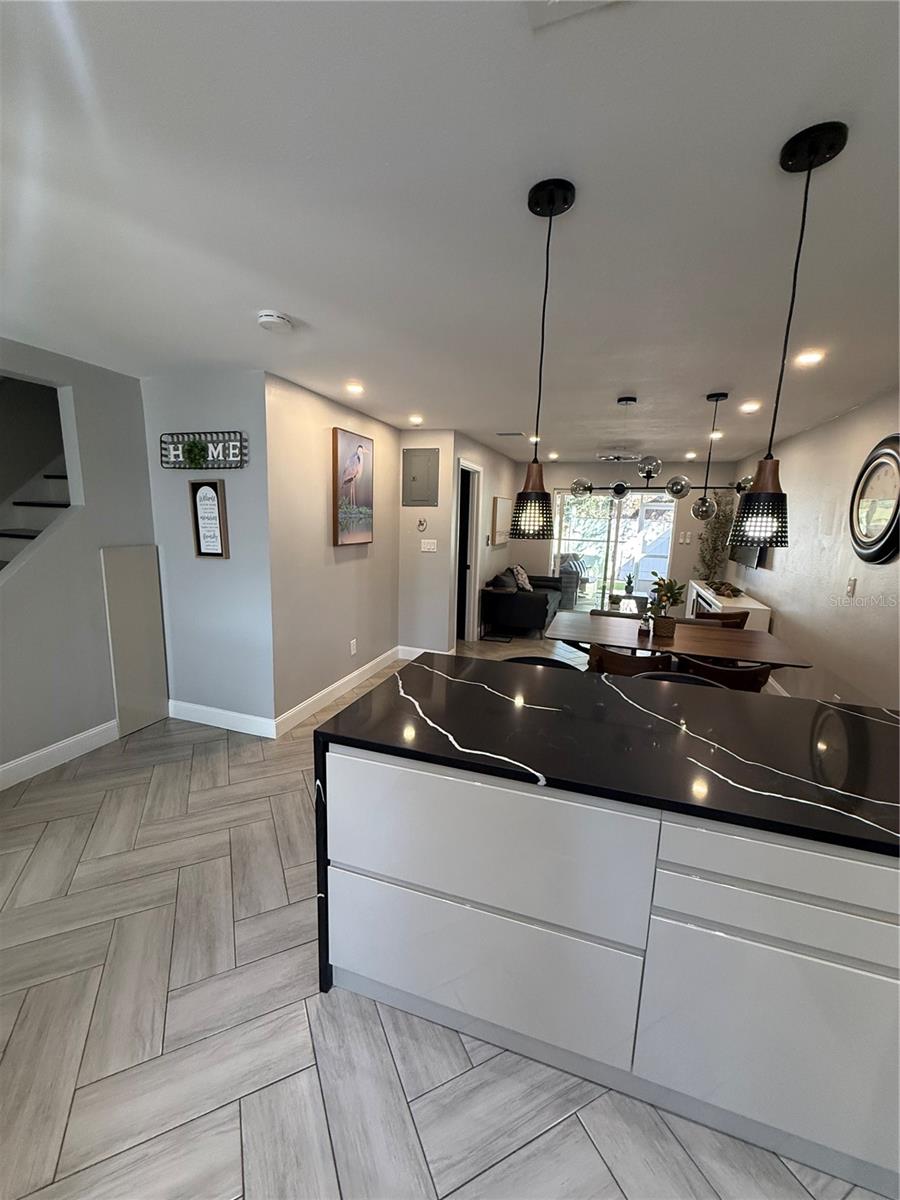 10021 N 53RD ST, TAMPA, FL, 33617