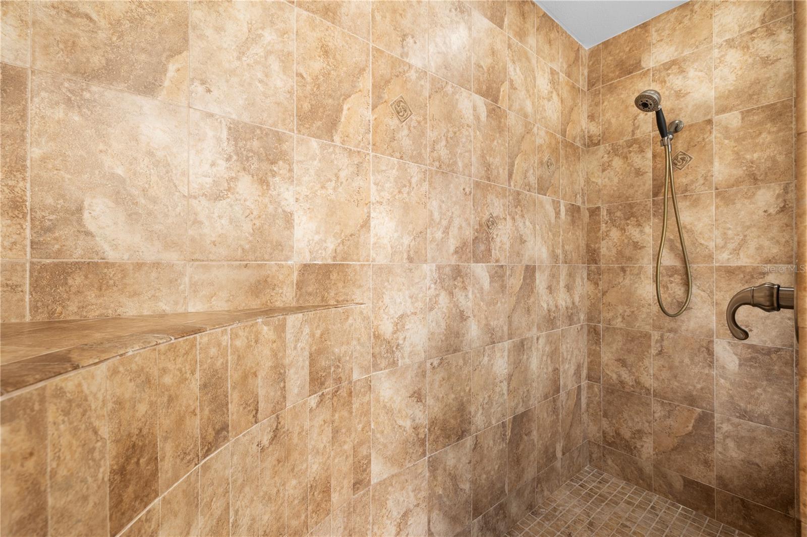 1611 HAMPTON LN, SAFETY HARBOR, FL, 34695