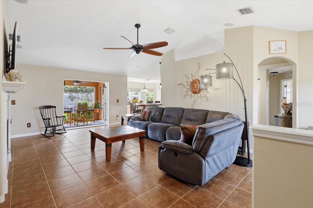 5 ZORLOU CT, PALM COAST, FL, 32164
