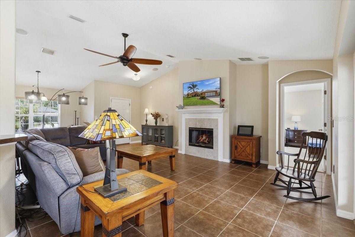 5 ZORLOU CT, PALM COAST, FL, 32164