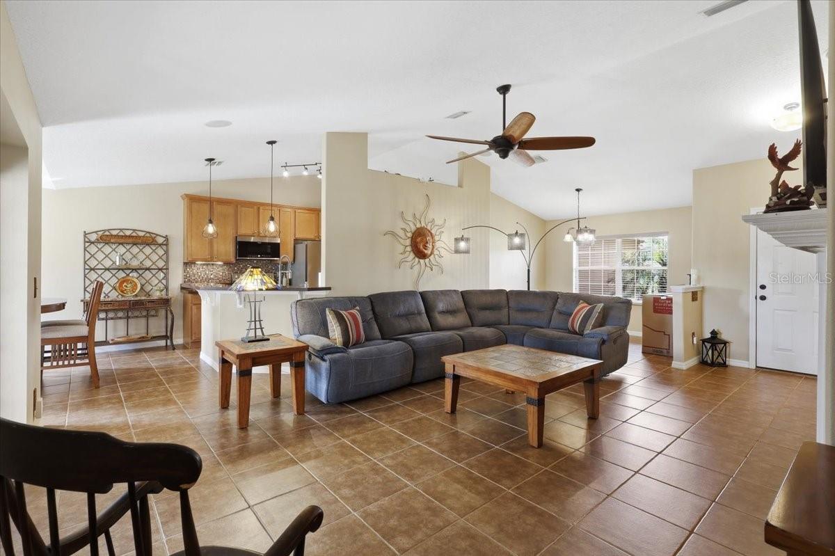5 ZORLOU CT, PALM COAST, FL, 32164