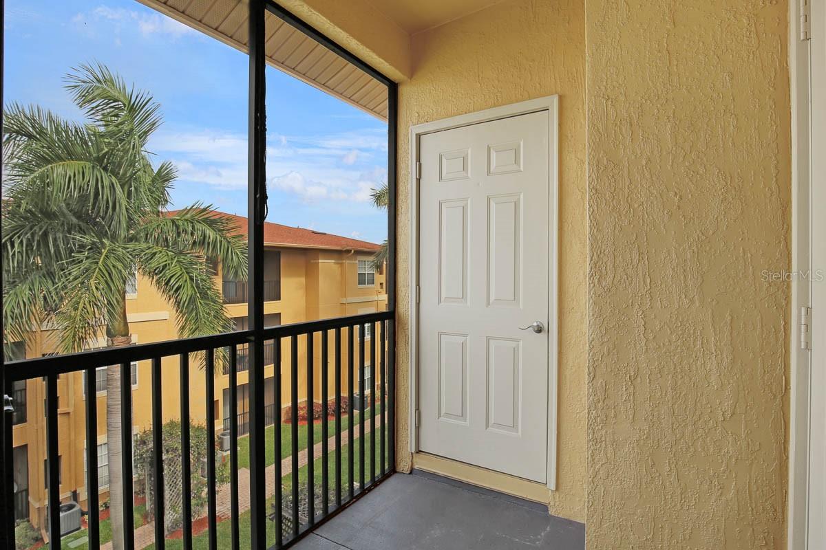 4311 BAYSIDE VILLAGE DR #303, TAMPA, FL, 33615