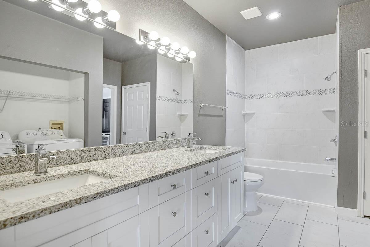 4311 BAYSIDE VILLAGE DR #303, TAMPA, FL, 33615