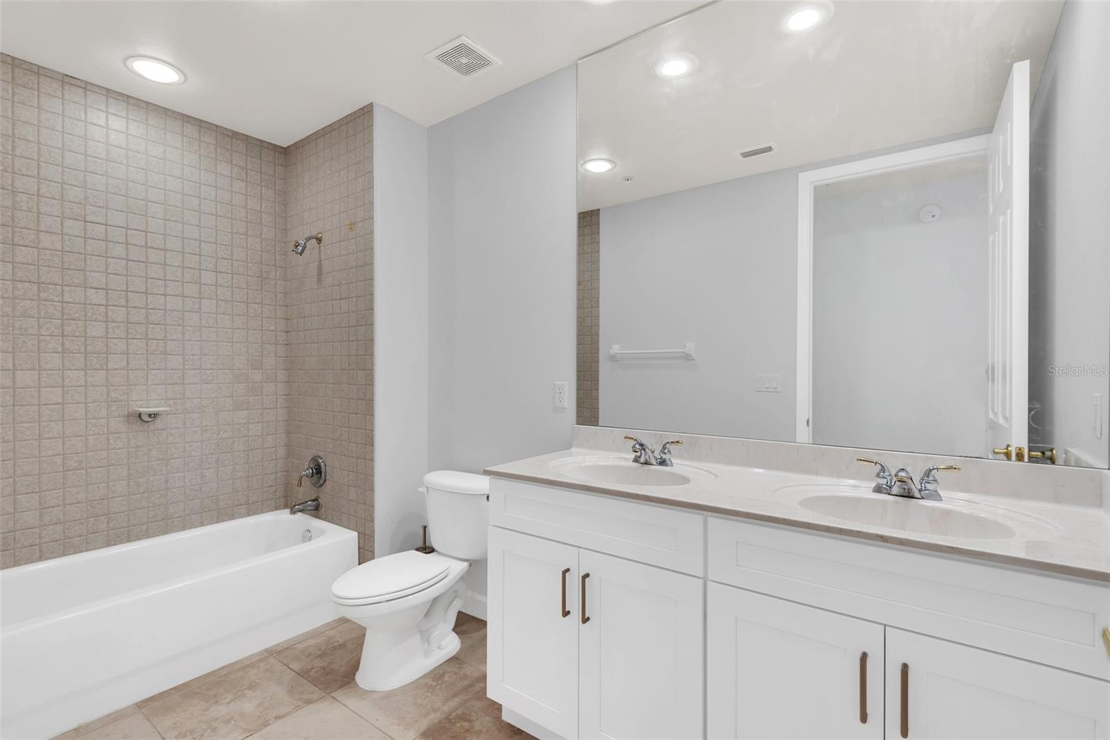 8755 THE ESPLANADE #120, ORLANDO, FL, 32836
