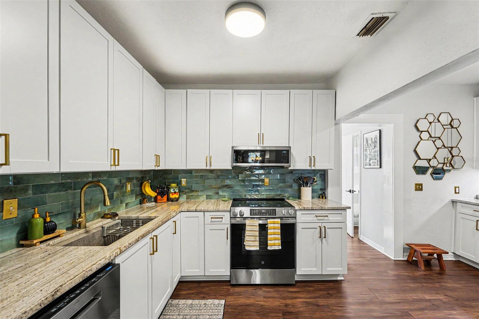 1655 PRESTON ST S, ST PETERSBURG, FL, 33712