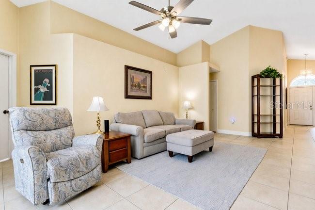 78 KNIGHTS HOLLOW DR, APOPKA, FL, 32712