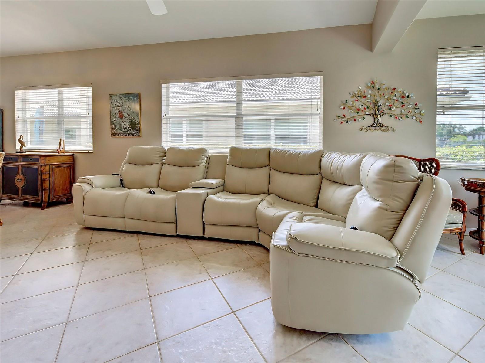 249 VISTA DEL LAGO WAY, VENICE, FL, 34292