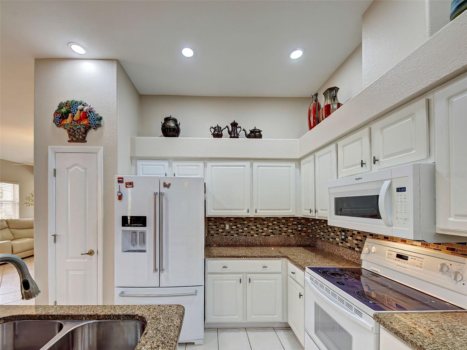 249 VISTA DEL LAGO WAY, VENICE, FL, 34292