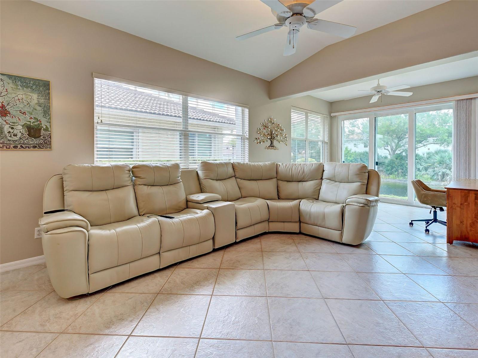249 VISTA DEL LAGO WAY, VENICE, FL, 34292