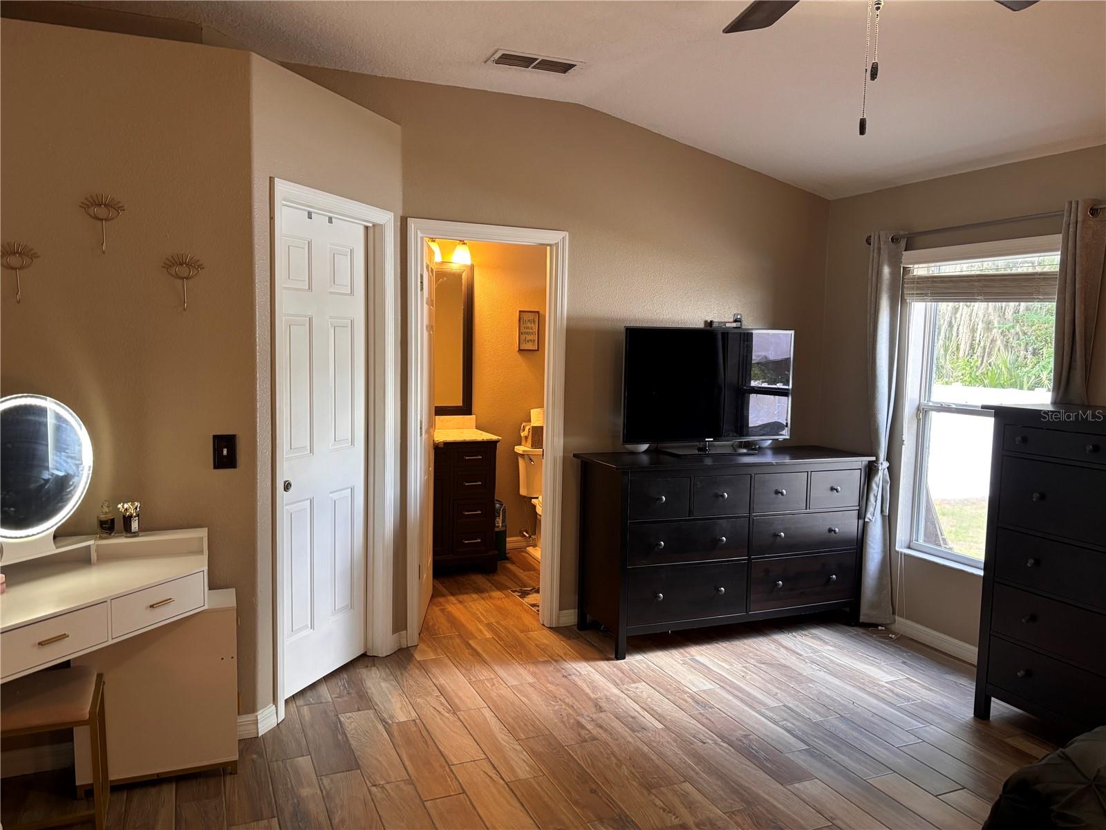 929 LAKE LINDLEY DR N, DELAND, FL, 32724