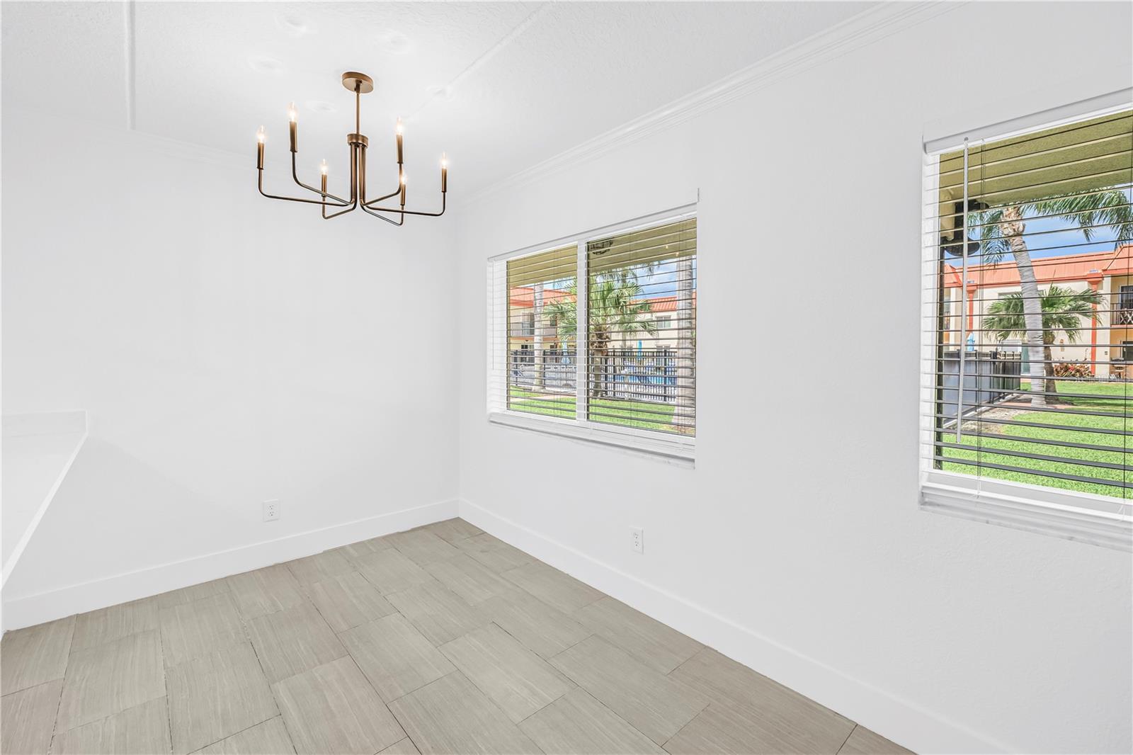10375 PARADISE BLVD #51, TREASURE ISLAND, FL, 33706