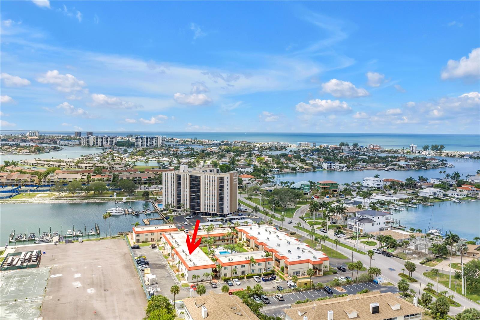 10375 PARADISE BLVD #51, TREASURE ISLAND, FL, 33706