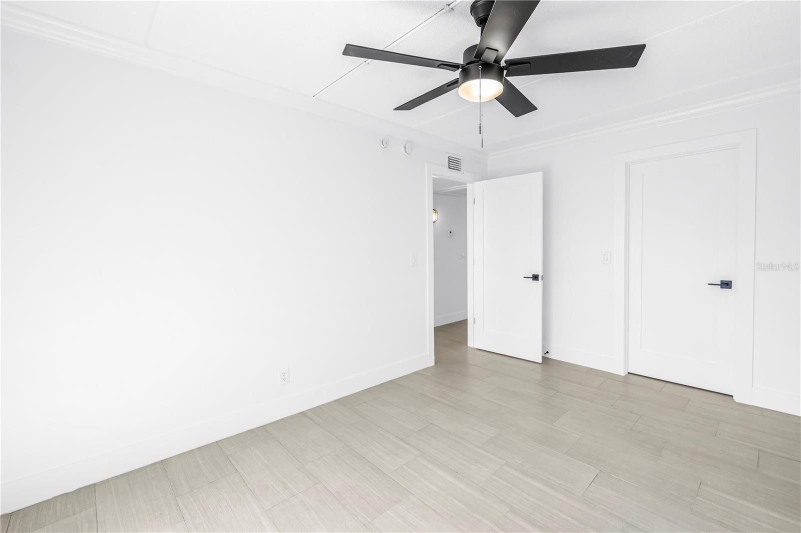 10375 PARADISE BLVD #51, TREASURE ISLAND, FL, 33706
