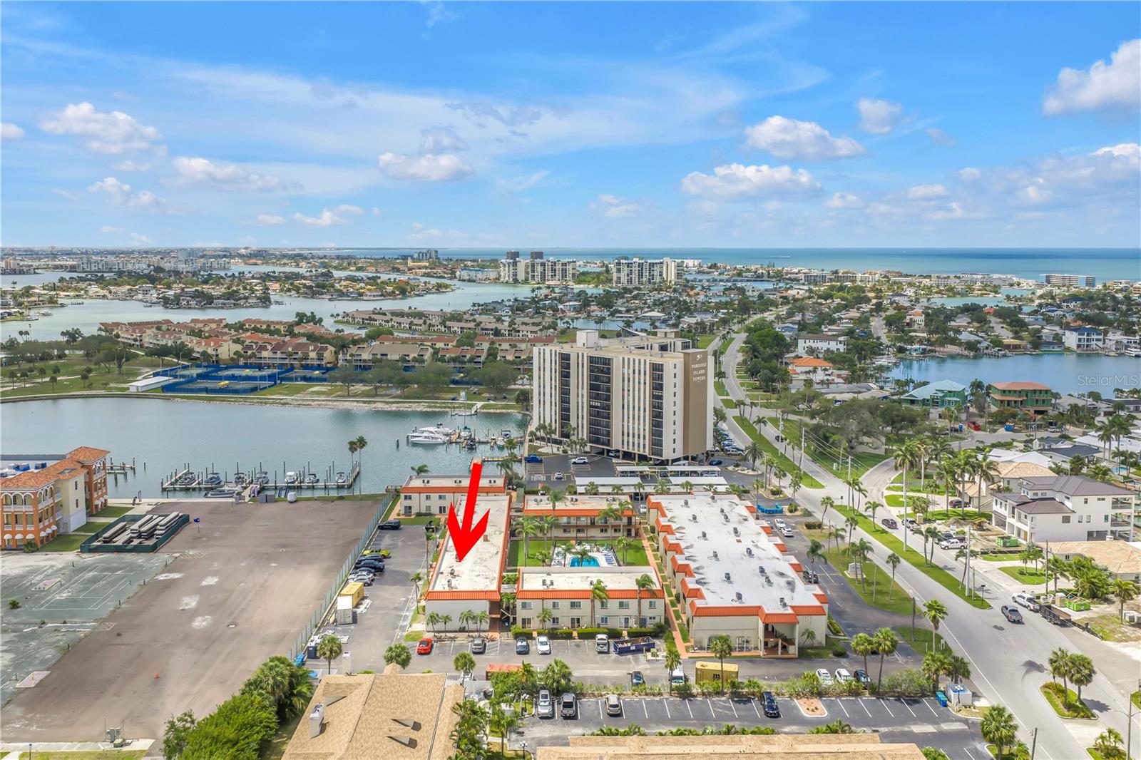 10375 PARADISE BLVD #51, TREASURE ISLAND, FL, 33706