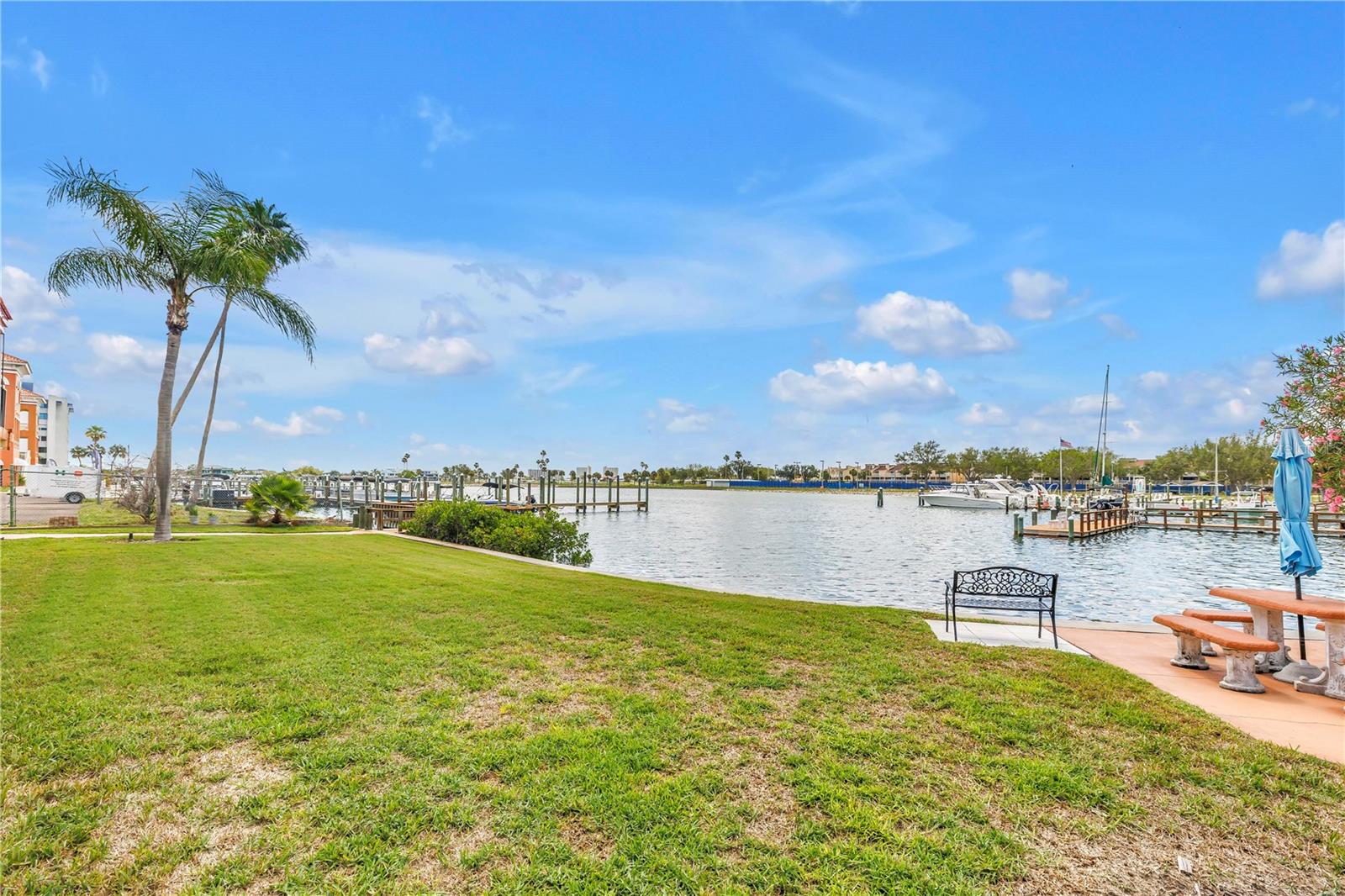 10375 PARADISE BLVD #51, TREASURE ISLAND, FL, 33706